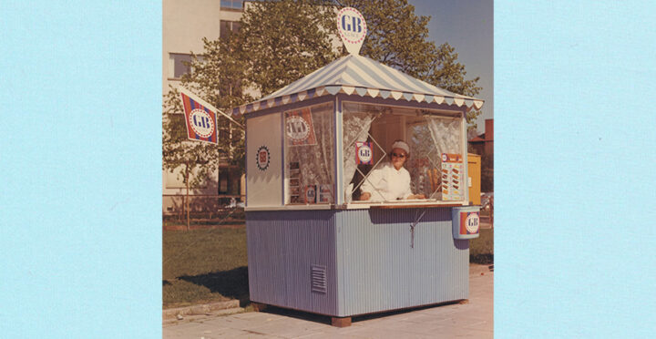 På 1960-talet var glasskiosken given i den svenska stadsbilden_UNL001077_foto okänd, Unilever Sveriges arkiv
