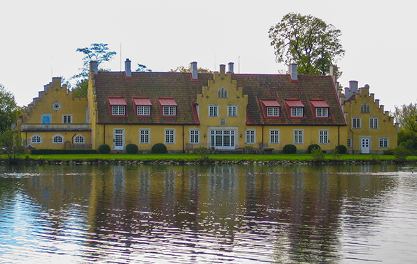 swedish-manor-rydsgard
